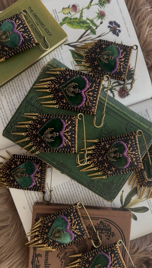 Thistle Protection Pocket